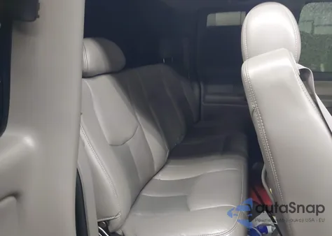 2004 GMC Sierra 1500 Denali z USA, uszkodzony, nr VIN 2GTFK69UX41182653